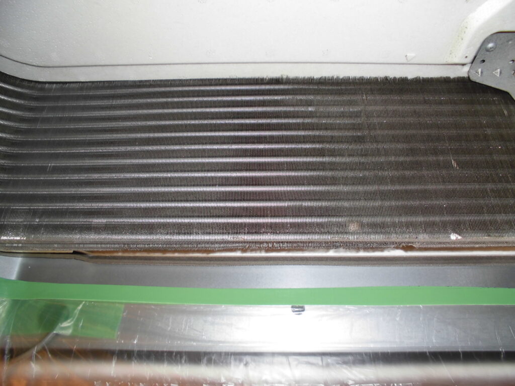 向日市の飲食店 天井カセット型エアコン熱交換器