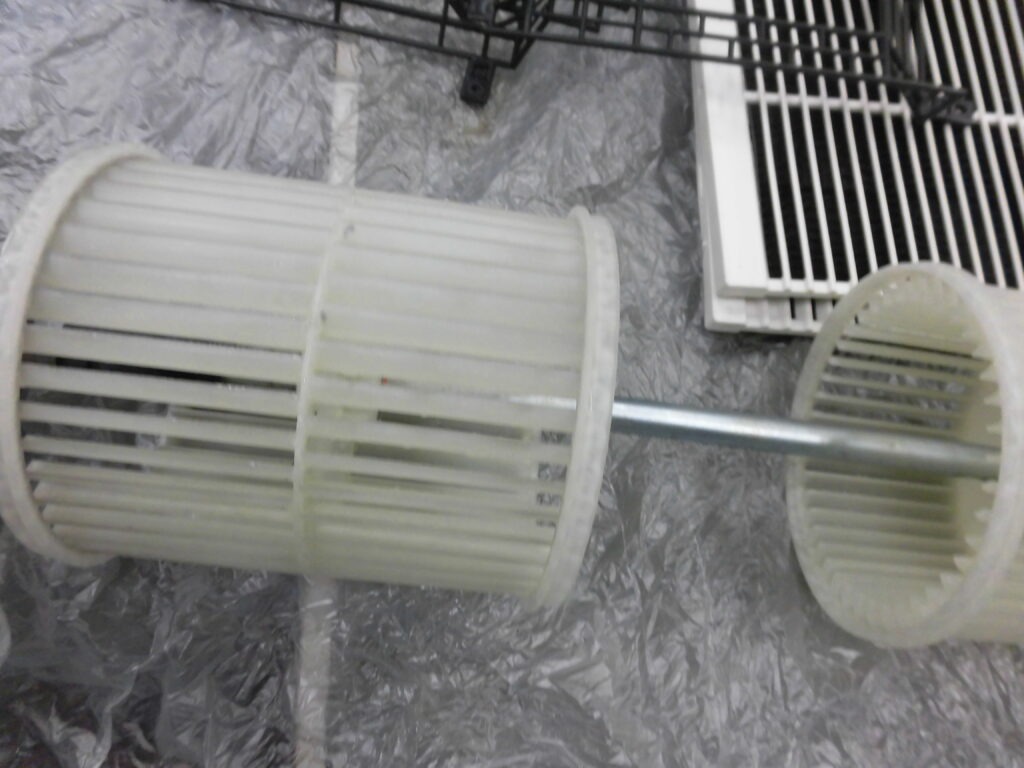 京都市の工場施設で業務用エアコンクリーニング 洗浄後