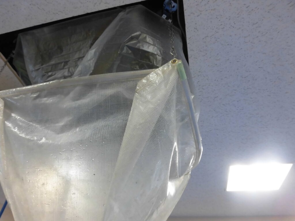 大和郡山市の飲食店で業務用エアコン高圧洗浄