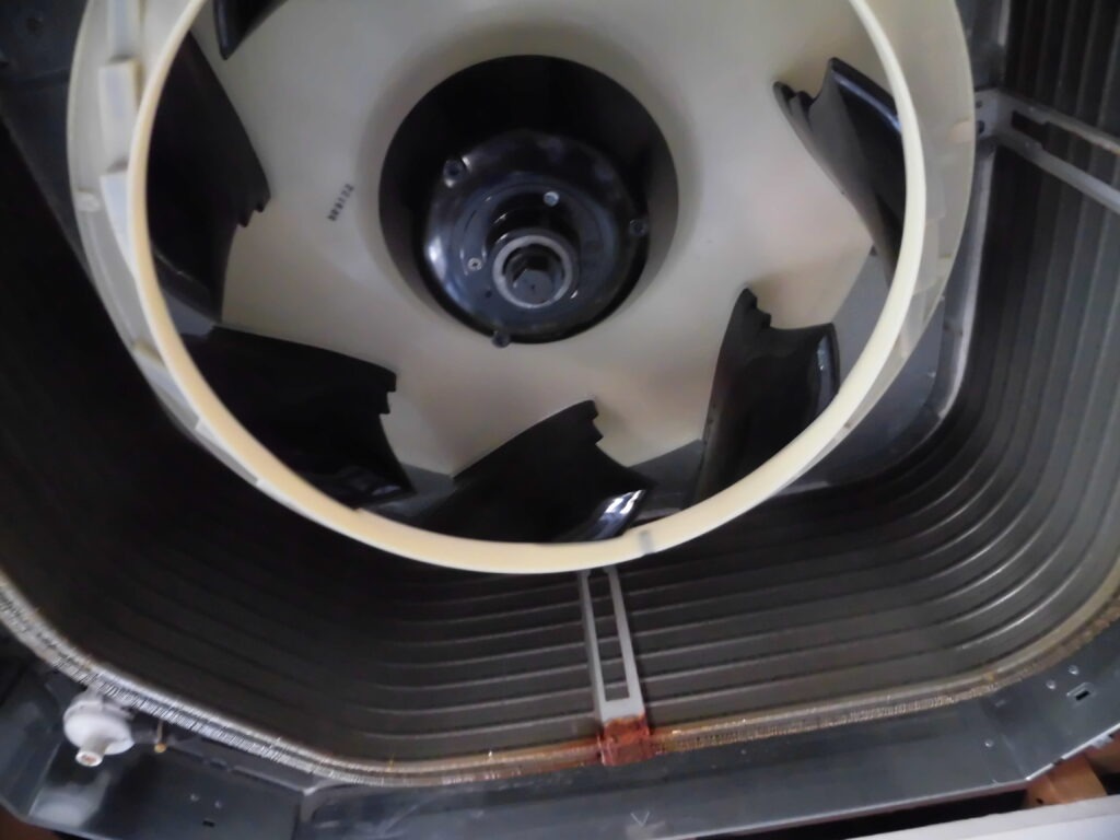 奈良市の業務用エアコンクリーニング 洗浄後のエアコン内部状態