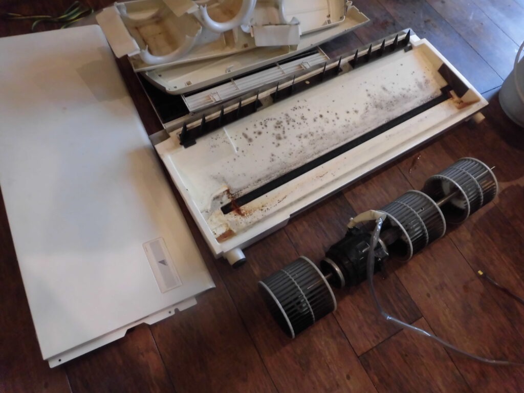 奈良市のオフィス エアコン内部高圧洗浄