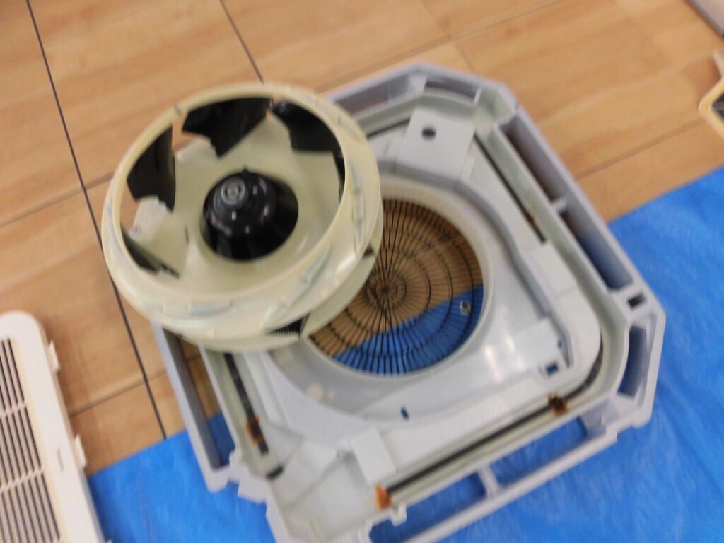 奈良市の商業施設 エアコンクリーニング後の状態