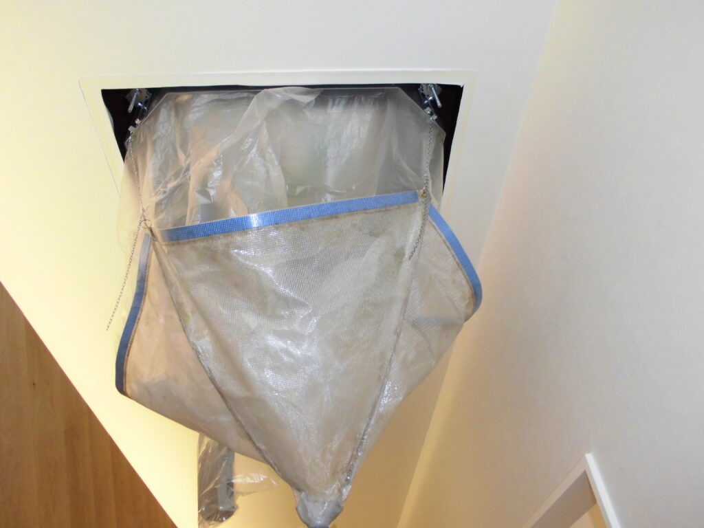 宇治市の飲食店 業務用エアコンクリーニング 作業前