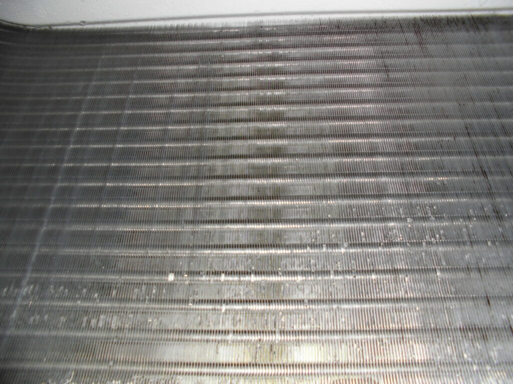 宇治市の学校 エアコン洗浄後